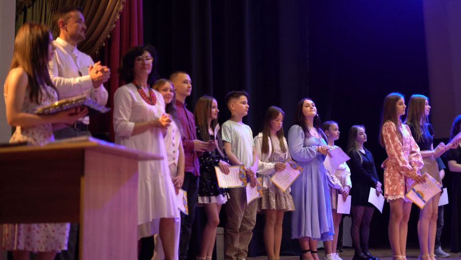 Наприкінці навчального року в ліцеї вирішили узагальнити всі досягнення за рік і створити атмосферу свята