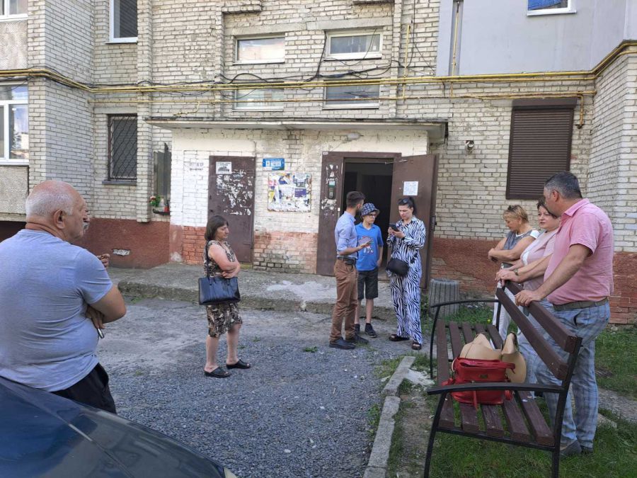 У будинку на проспекті — "клубок" комунальних проблем