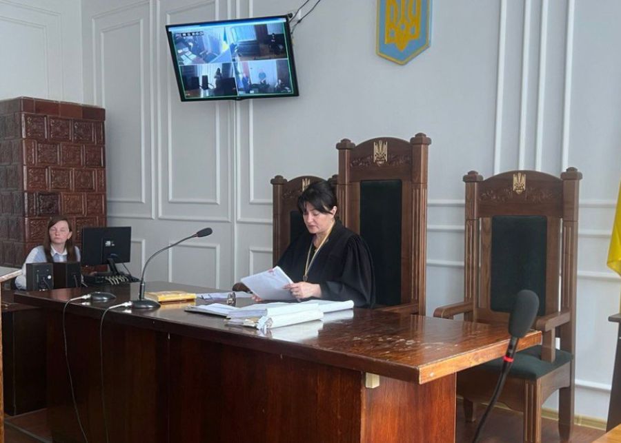 Суддя наразі оголосила перерву в судовому засіданні, яка триватиме до 14 червня. Фото: Інформатор