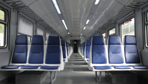 Ілюстроване фото. Укрзалізниця впродовж червня тимчасово корегує графіки руху 74 приміських електропоїздів.