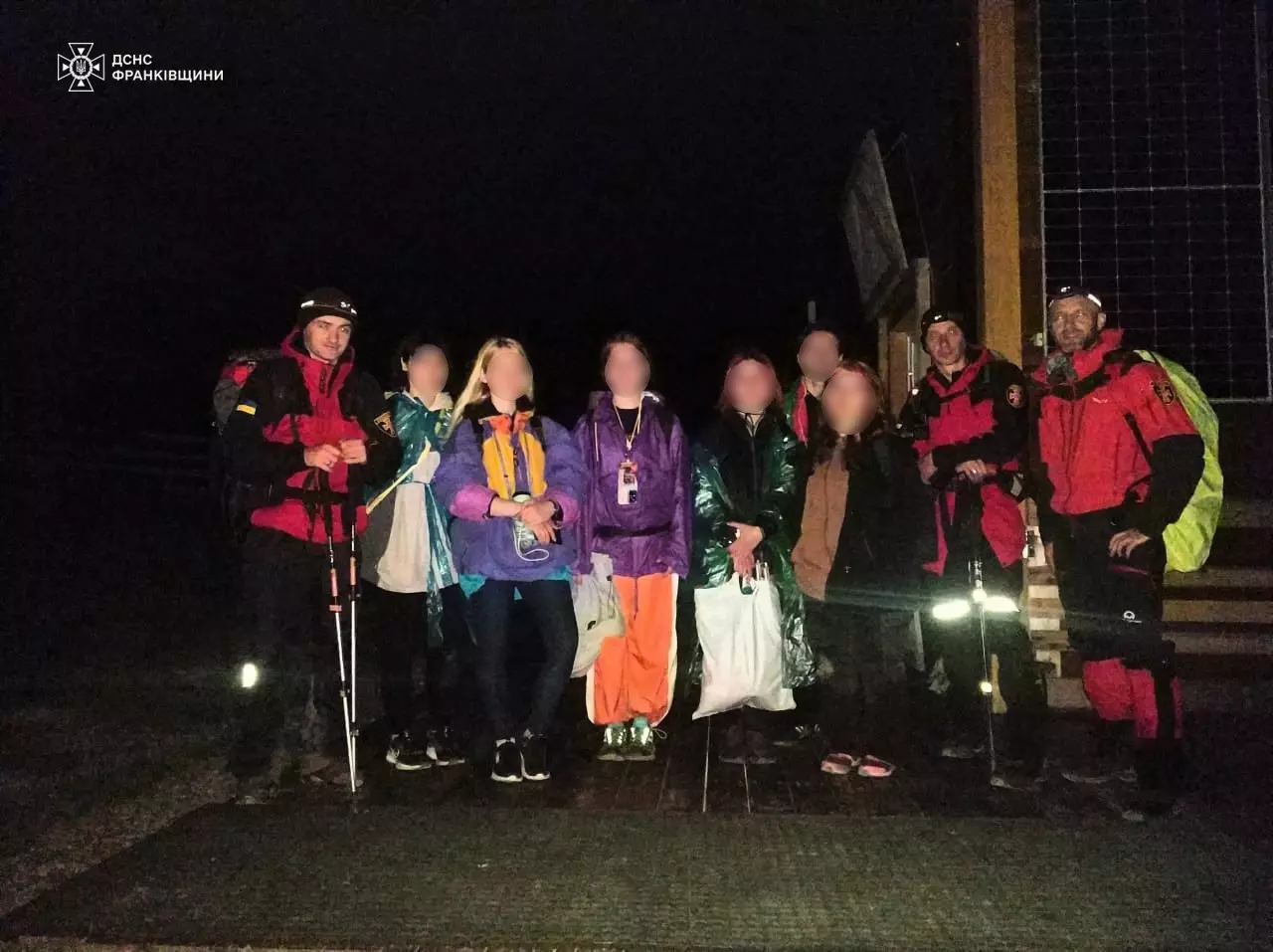 Туристи втратили орієнтування, тож звернулися до рятувальників