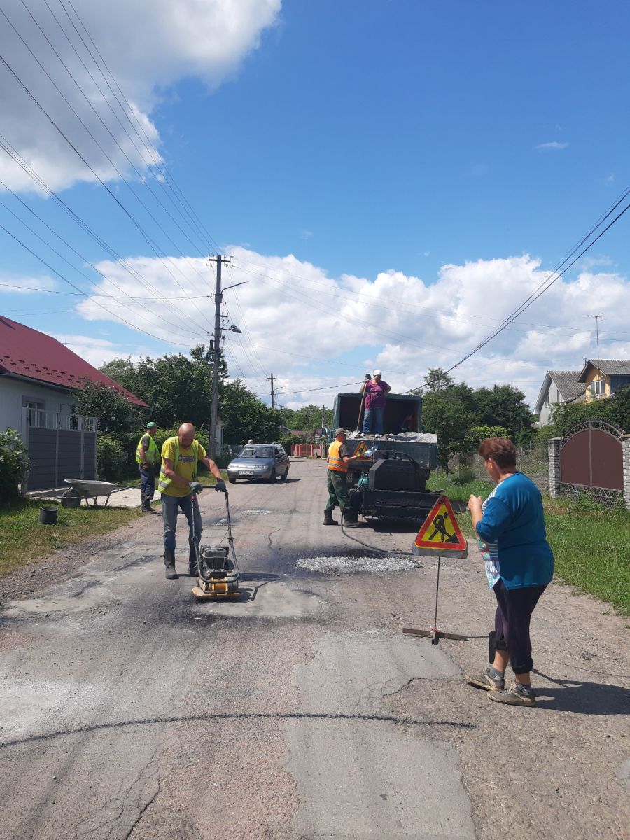 Станом на 7 червня було завершено поточний ремонт доріг у селах Ріп’янка, Мислів і Яворівка. Фото: "Калушавтодор"