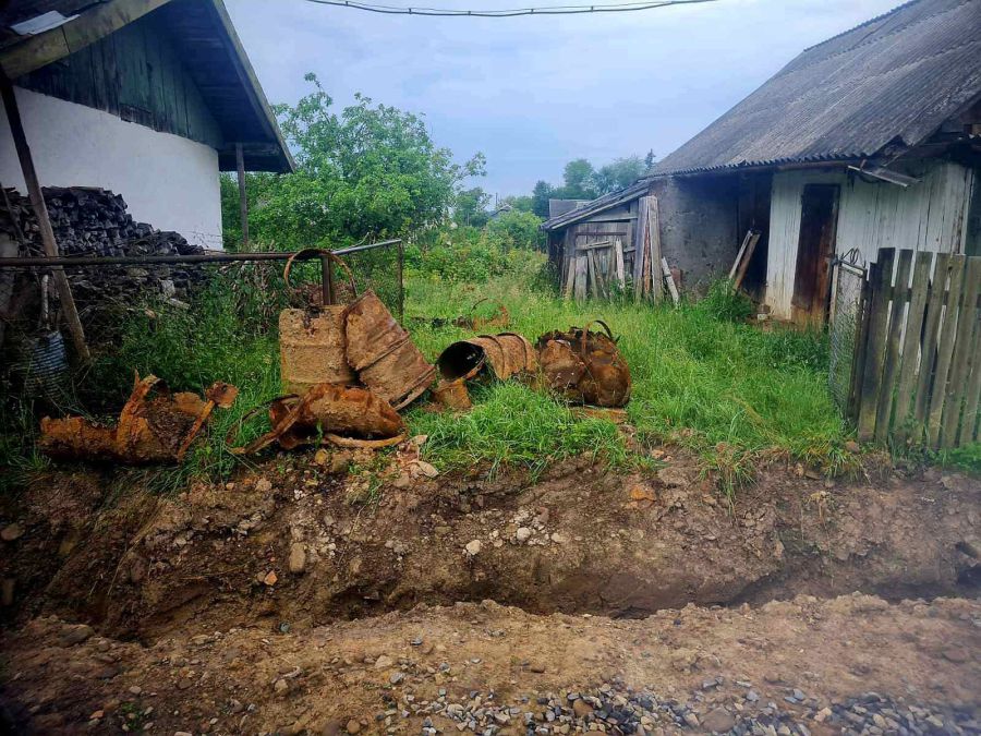 9 червня Уляна Дребот звернулася до старости та до поліції щодо ситуації, яка склалася на її обійсті