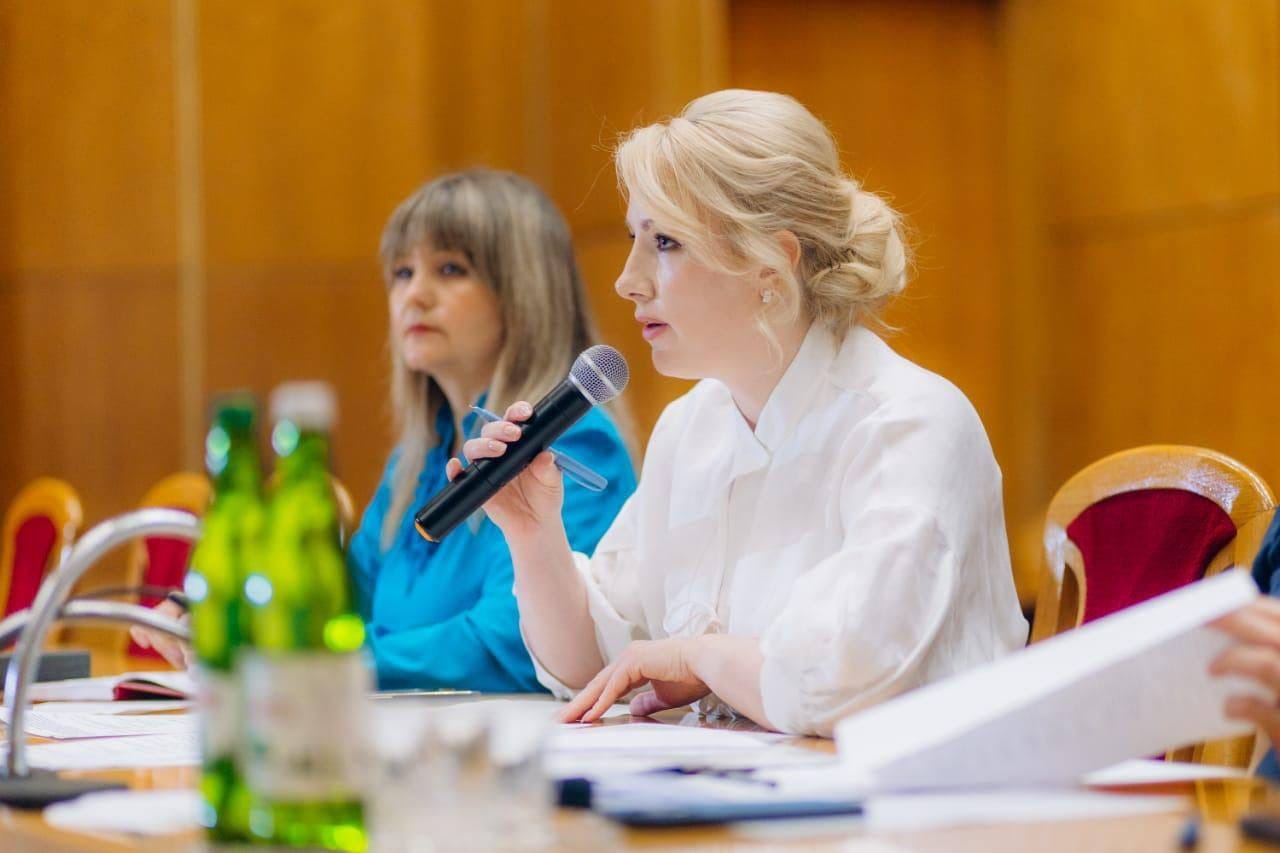Світлана Онищук наголосила, що медустанови і заклади освіти мають бути забезпечені альтернативними джерелами живлення