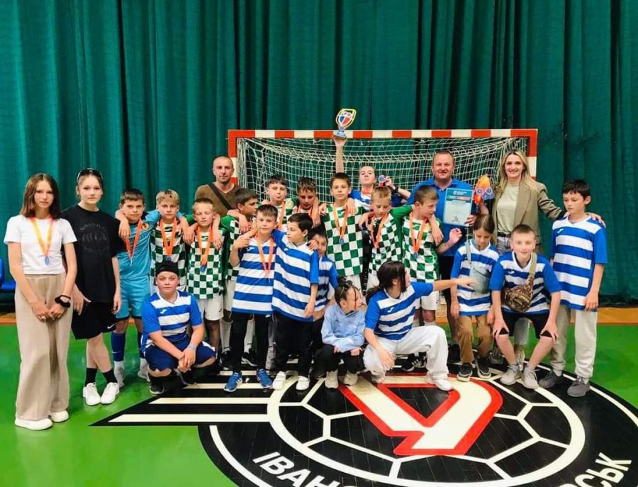 Команда з футзалу перемогла у першому раунді змагань