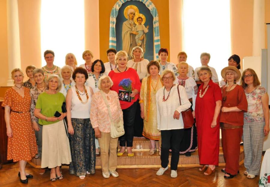 Союзянки пораділи творчим успіхам своєї посестри-художниці