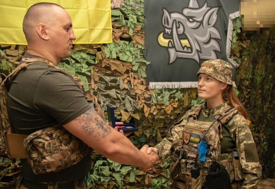 На початку серпня 2023 року Ксена після реабілітації повернулася на фронт.