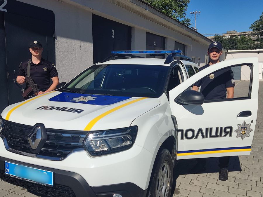 Поліцейські охорони затримали магазинного крадія