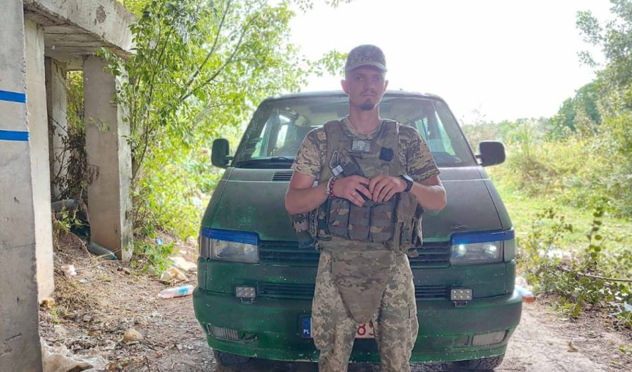 Проте, незважаючи на все, що з ним трапилося на війні захисник не жалкує, що зробив свій вибір.