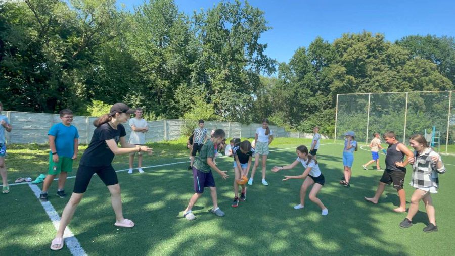 День у таборі починали з розминки