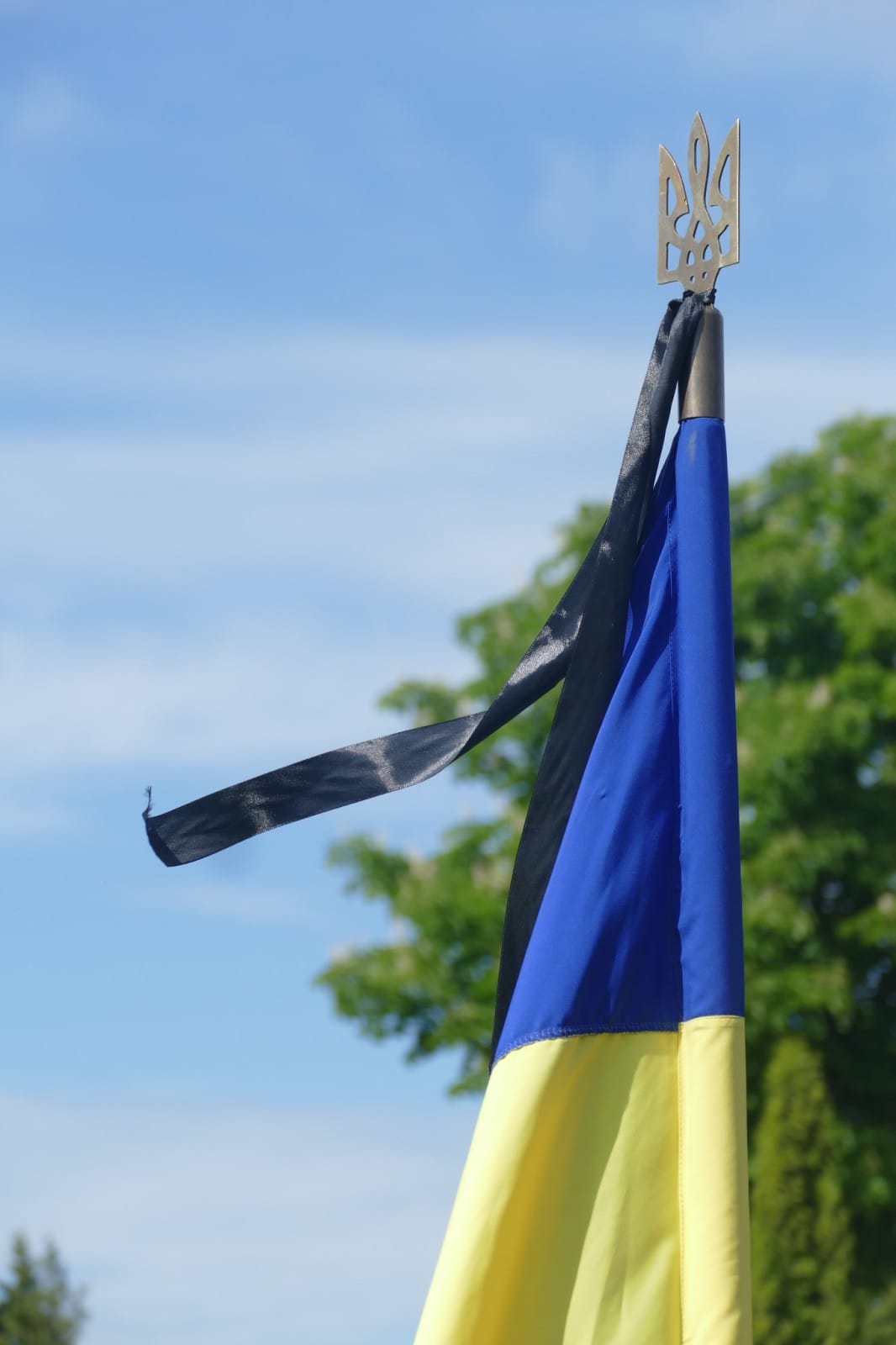 Ілюстроване фото. Поховають військового Андрія Шолкова на кладовищі в Делятині