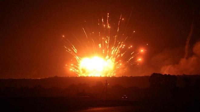 Ілюстроване фото. На аеродромі здійнялася сильна пожежа та спостерігалася багаторазова детонація