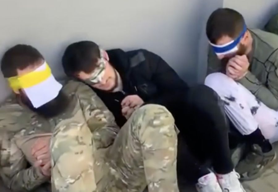 Взяті в полон «кадирівці». Фото: кадр із відео