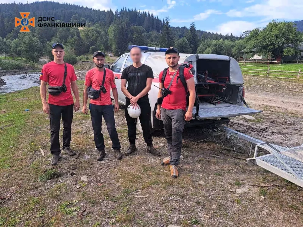 Чоловік перебував в лісовому масиві поблизу гори Кукул