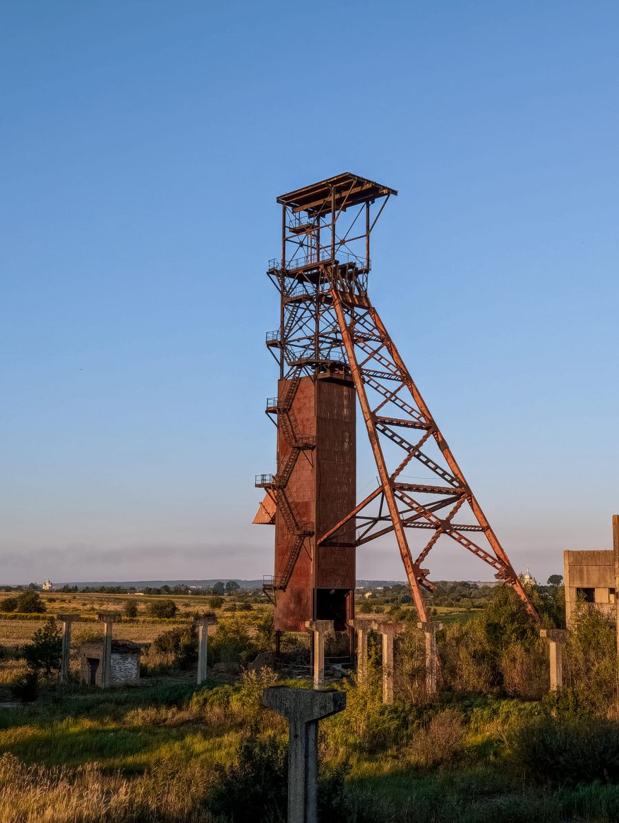 Із постраждалими біля шахти хлопцями усе добре — вони вже мають власні родини. Фото: Андрій Тимків