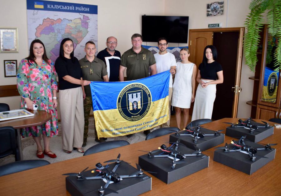 Дрони передали військовим