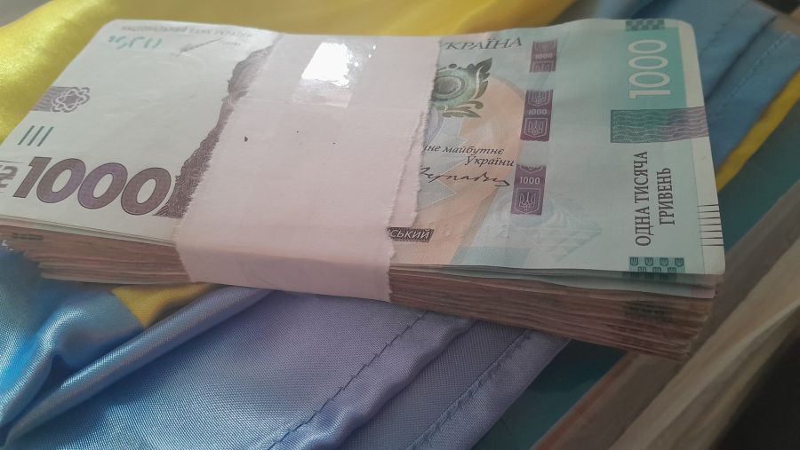 Кошти передали дружині захисника