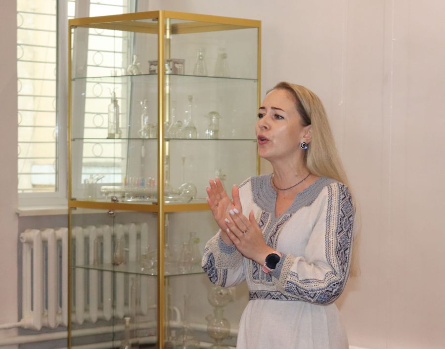 Пісню на слова Івана Франка «Ой, ти дубочку кучерявий» виконала Наталія Левінська