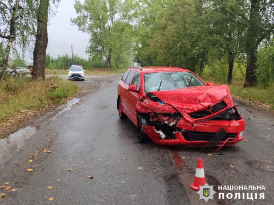 Внаслідок ДТП двох керманичів доставили до лікарні