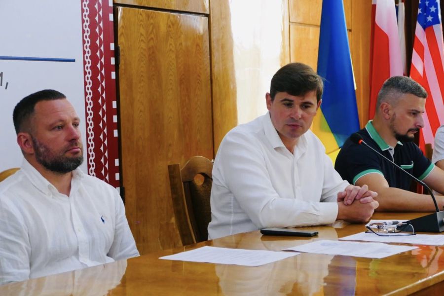 Матеріали про діяльність влади мають бути доступні для розміщення у Facebook та на YouTube. Фото: міська рада