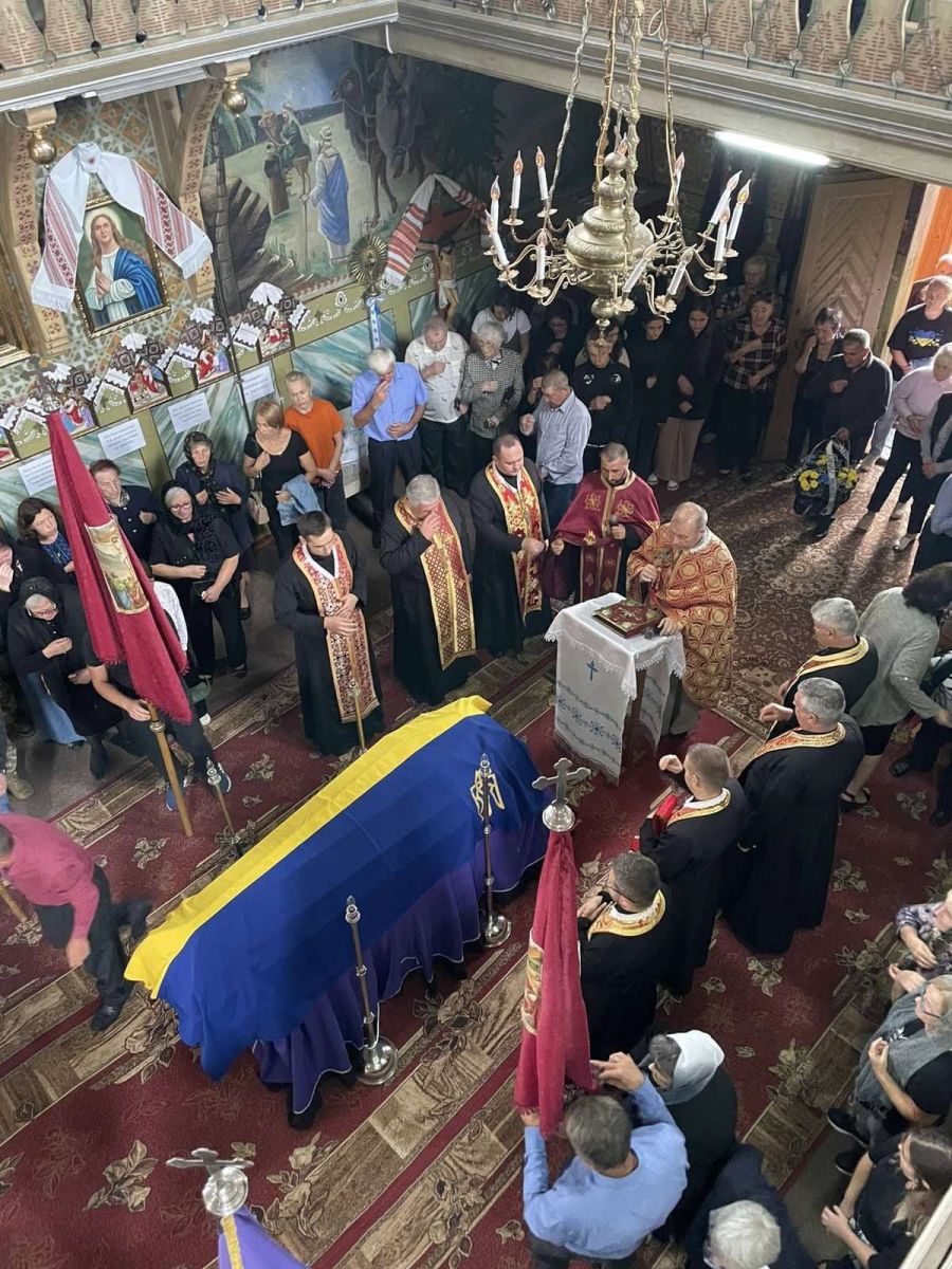 Чин похорону розпочнеться сьогодні, 15 вересня, о 16:00 від дому Героя. Фото: Ірина Дзісь/Фейсбук