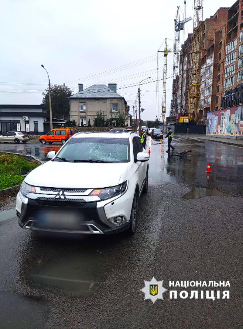 Слідчі вилучили з місця події транспортні засоби