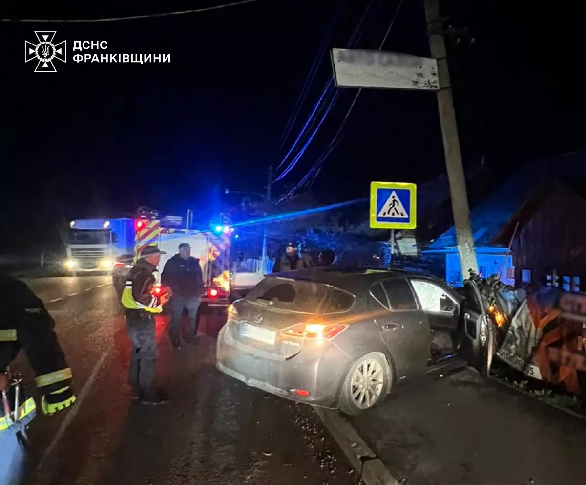 Рятувальники ліквідували наслідки ДТП