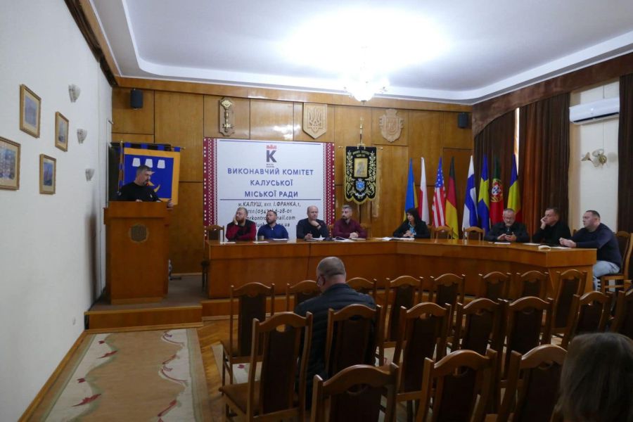 З останнім рішенням виконкому є нюанс — воно завдає громаді суттєвих збитків. Фото: Калуська міська рада