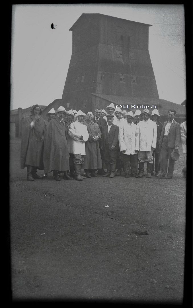 Учні гірничої школи в Катовіцах під час екскурсії в Калуші на ТЕСПі