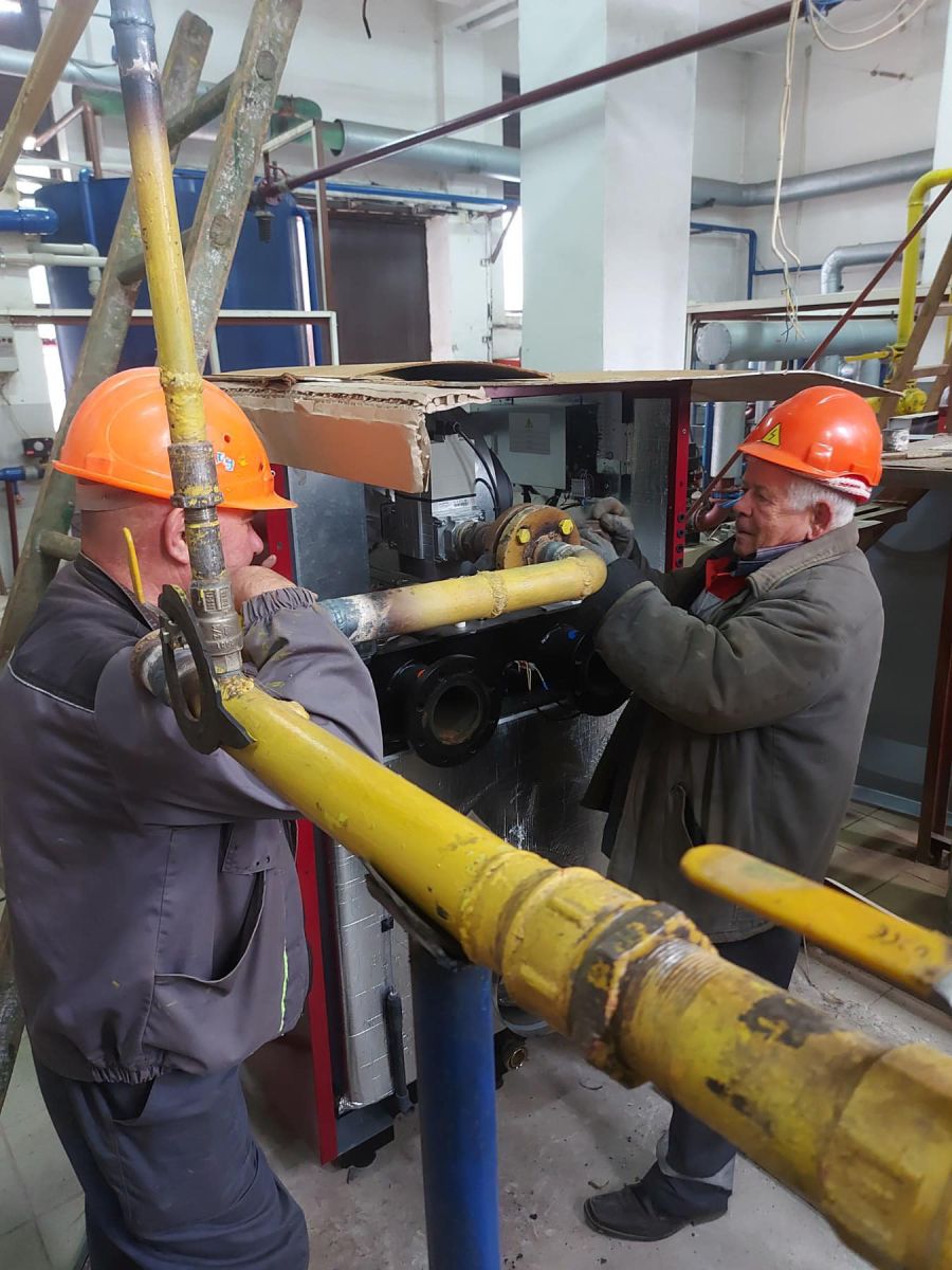 Прогноз погоди на найближчі дні дає підстави розпочинати опалювальний сезон. Фото: Калуська енергетична компанія