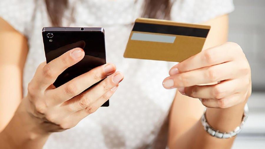 Ілюстроване фото. Потерпіла отримала сповіщення про списання з картки майже 75000 гривень