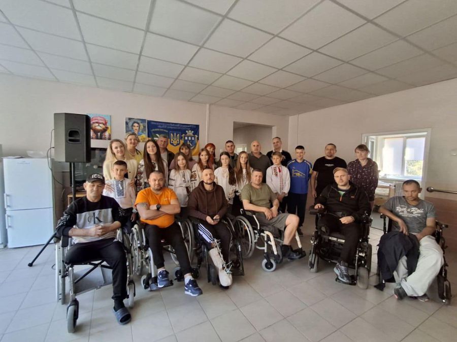 Воїнам, які проходять реабілітацію, побажали швидкого одужання