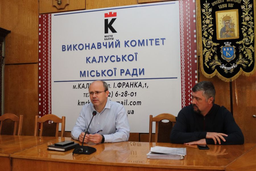 Богдан Білецький наголосив, що місцева влада не має впливу на енергетичне підприємство. Фото: Калуська міська рада