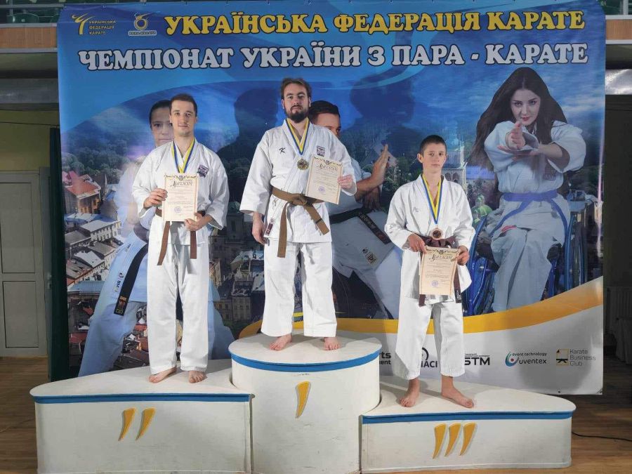 Андрій Лагойда є вихованцем спортивного клубу «ОКАМІ»