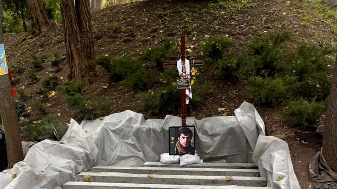 Ілюстроване фото. Підрозділ започатковує публічне обговорення проєкту пам’ятника на честь Дмитра Коцюбайла