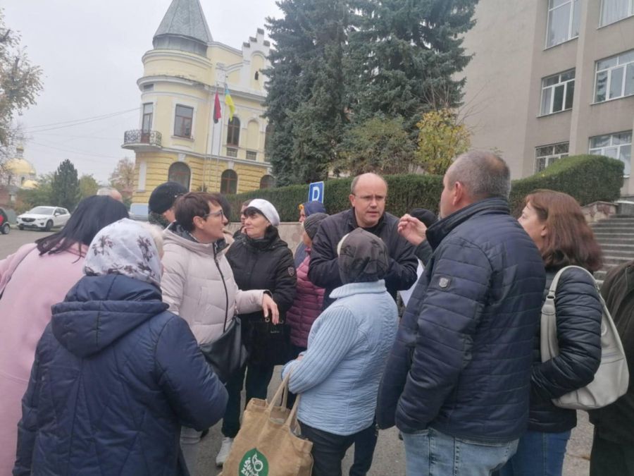 Жителі Пійла прийшли до міської влади з колективним зверненням