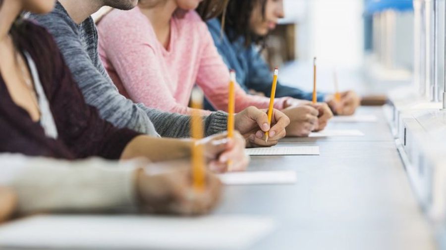 Ілюстроване фото. Один предмет вступник зможе обрати на власний вибір