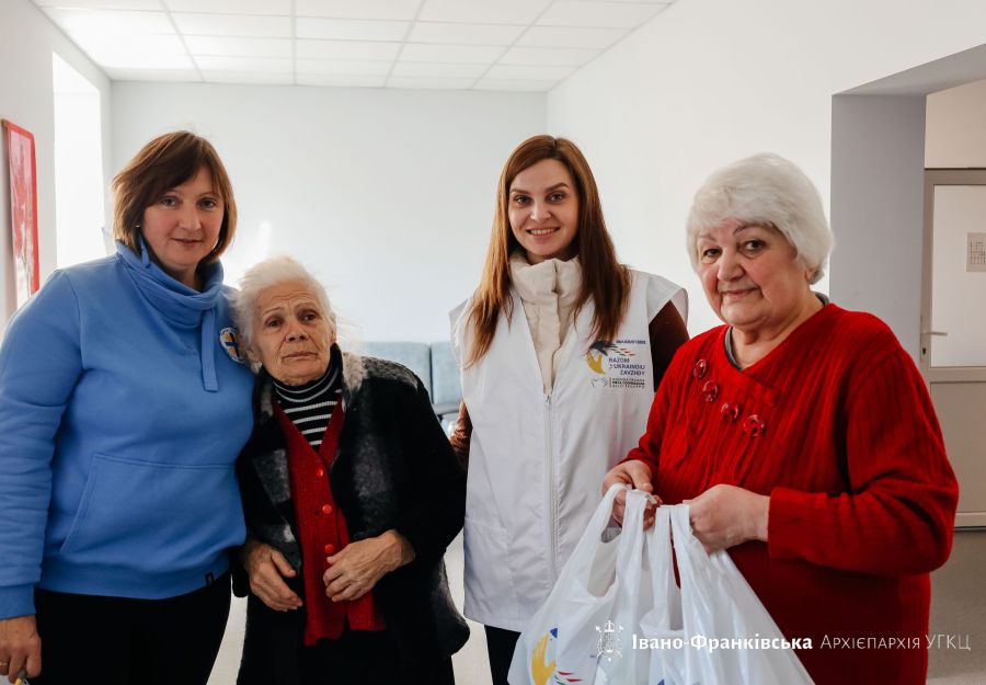 Пакети ліків і надалі отримуватимуть люди у потребі, які мешкають у різних куточках нашого регіону