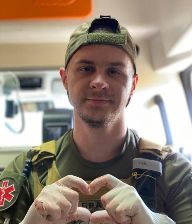 Волонтери ГО "Союз українок" КМФ купують все необхідне і одразу надсилають у зоні бойових дій