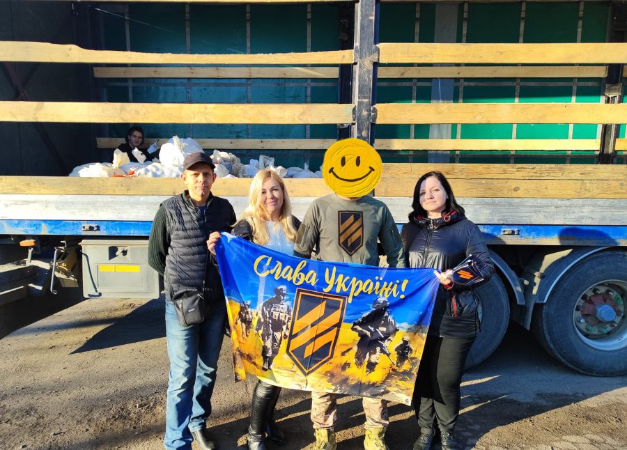 За тиждень волонтери зібрали майже тонну овочів, які у суботу, 16 листопада, відправили військовим