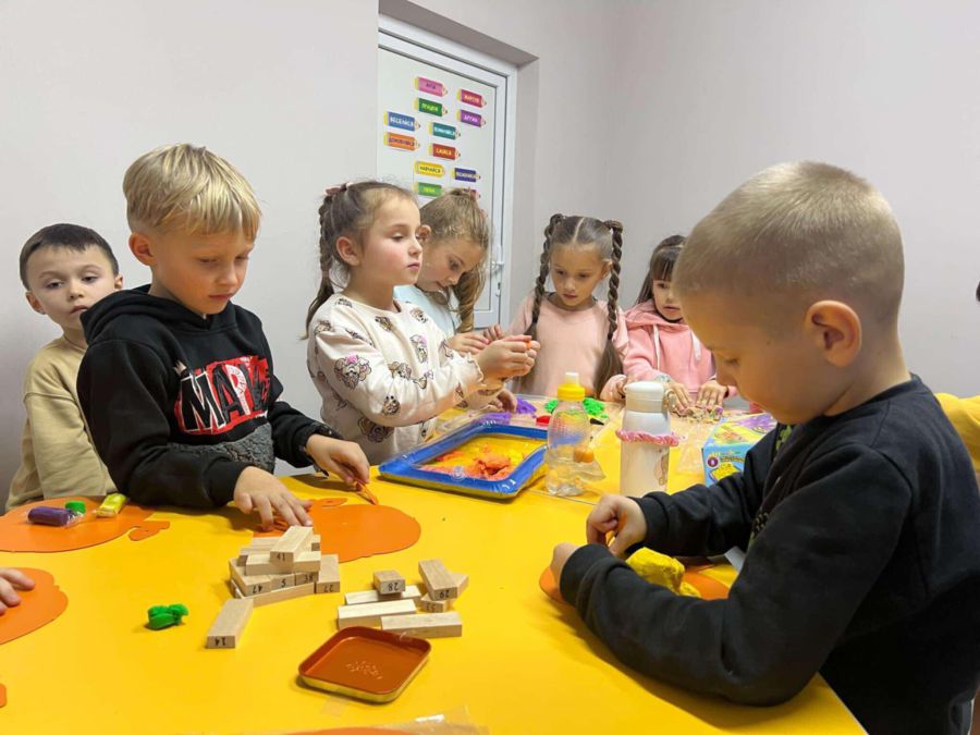 Під час повітряної тривоги в стінах бомбосховища учні зможуть відволіктись