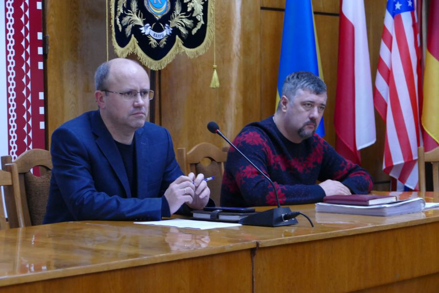 Як повідомив Богдан Білецький, надходить багато скарг щодо відсутності опалення в окремих приміщеннях квартир