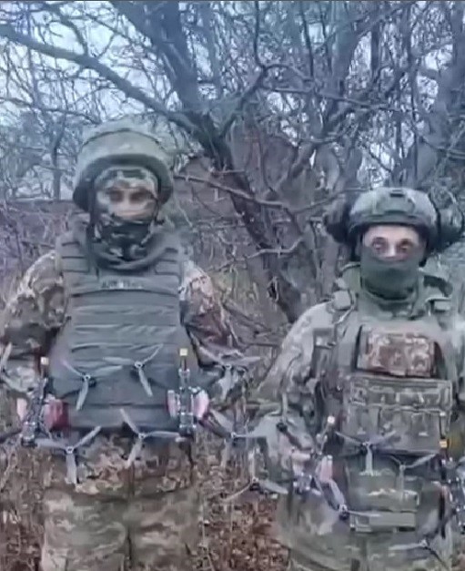 Захисники із коломийської "десятки" дякують за дрони. Фото: скрін із відео