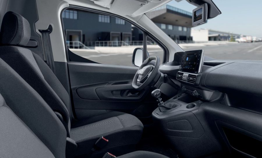 Ілюстроване фото. Франківець хотів купити авто Peugeot Trаveller