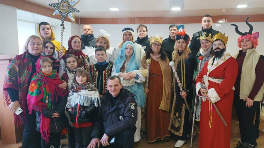 Поліцейські подякували колядникам за вітання