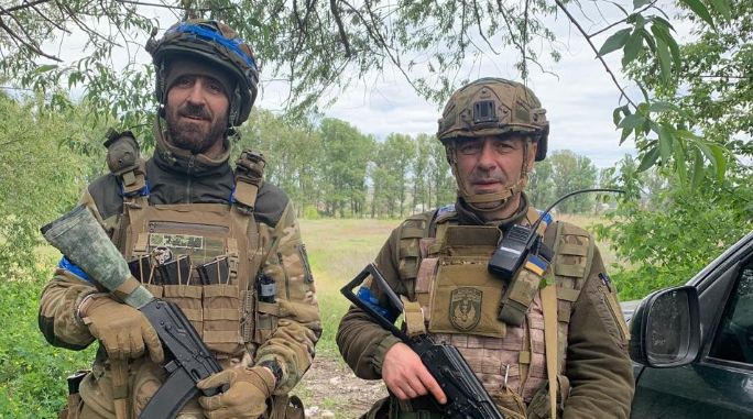 У батька, як і в багатьох інших батьків мрії, здається, прості — подарувати мирне українське небо дітям і онукам