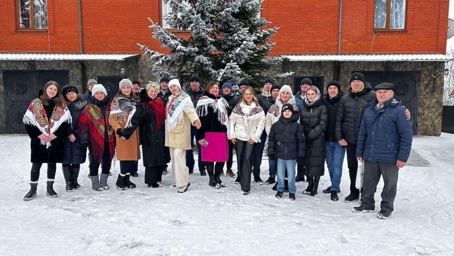 Колись у Голині колядували виключно чоловіки та хлопці, а цьогоріч їх підсилили й жінки