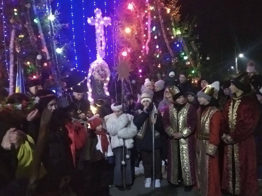 Парафіяни із колядою зустріли Новий рік