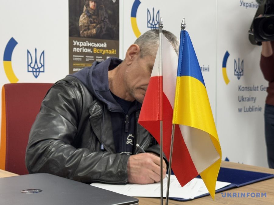 Третя хвиля підписання контрактів із ЗСУ в Українському легіоні планується в лютому