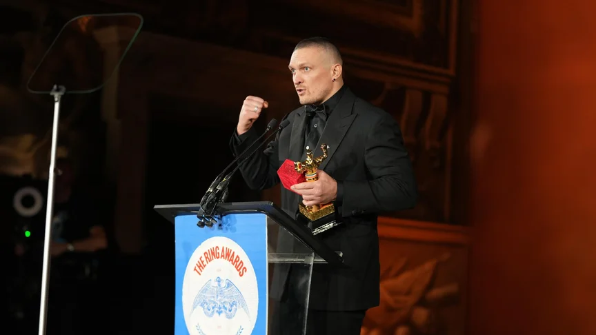 Перша перемога над Ф'юрі зробила Усика першим чемпіоном у важкій вазі